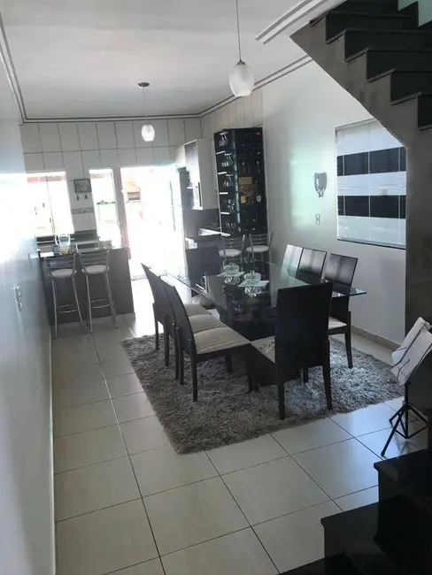 Sobrado com 3 quartos à venda, 450m2 em Nova Vila Jaiara, Anapolis - GO - imagem 4 Foto 4 de Sobrado com 3 quartos à venda, 450m2 em Nova Vila Jaiara, Anapolis - GO