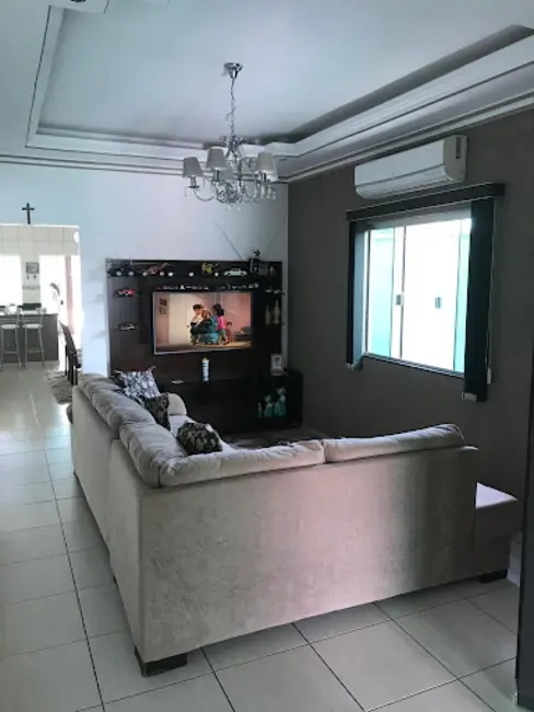 Sobrado com 3 quartos à venda, 450m2 em Nova Vila Jaiara, Anapolis - GO - imagem 1 Foto 1 de Sobrado com 3 quartos à venda, 450m2 em Nova Vila Jaiara, Anapolis - GO