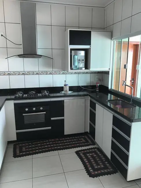 Sobrado com 3 quartos à venda, 450m2 em Nova Vila Jaiara, Anapolis - GO - imagem 6 Foto 6 de Sobrado com 3 quartos à venda, 450m2 em Nova Vila Jaiara, Anapolis - GO