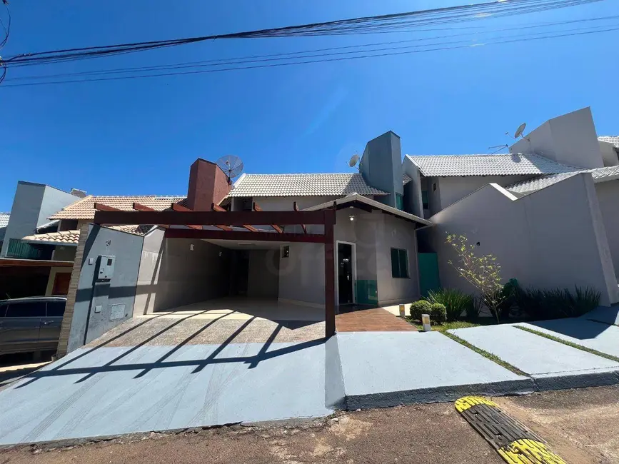 Sobrado com 4 quartos à venda, 200m2 em Conjunto IAPC, Anapolis - GO - imagem 2 Foto 2 de Sobrado com 4 quartos à venda, 200m2 em Conjunto IAPC, Anapolis - GO
