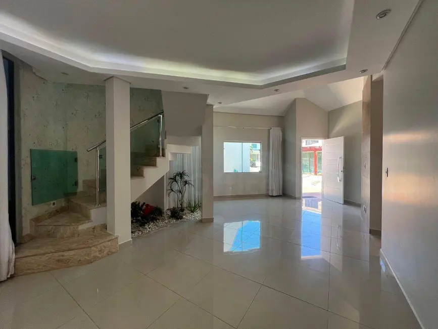 Sobrado com 4 quartos à venda, 200m2 em Conjunto IAPC, Anapolis - GO - imagem 6 Foto 6 de Sobrado com 4 quartos à venda, 200m2 em Conjunto IAPC, Anapolis - GO