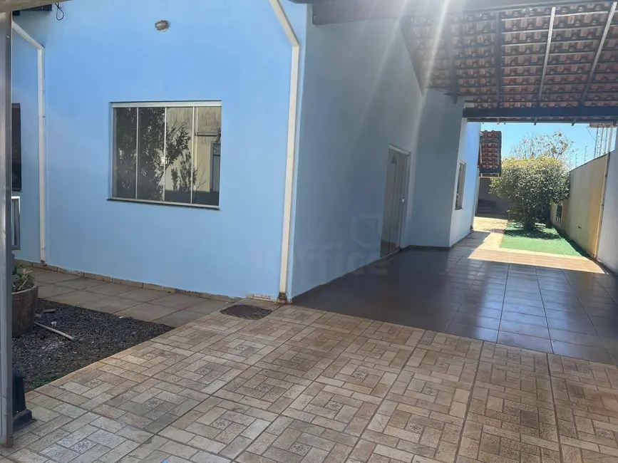 Casa com 3 quartos à venda, 380m2 em Anapolis - GO - imagem 3 Foto 3 de Casa com 3 quartos à venda, 380m2 em Anapolis - GO