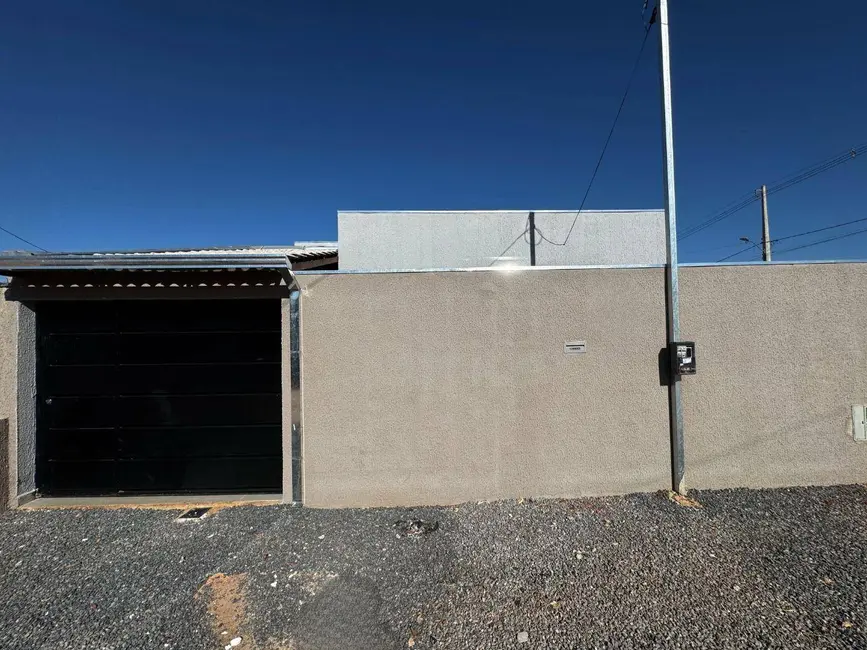 Foto 1 de Casa com 3 quartos para alugar, 127m2 em Jardim Primavera 2ª Etapa, Anapolis - GO