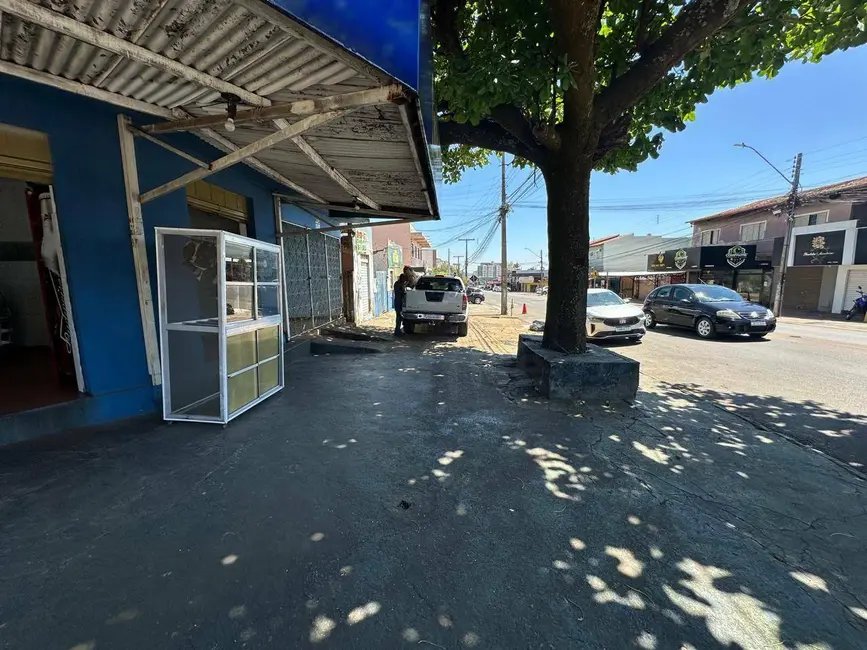 Foto 2 de Terreno / Lote à venda, 417m2 em Anapolis - GO