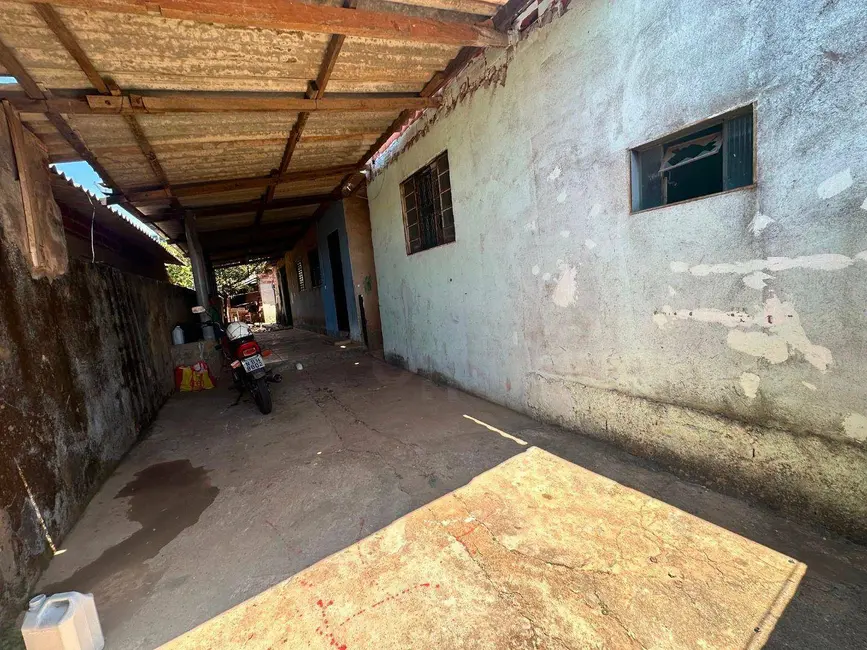 Foto 1 de Casa com 6 quartos à venda, 300m2 em Loteamento Guanabara, Anapolis - GO