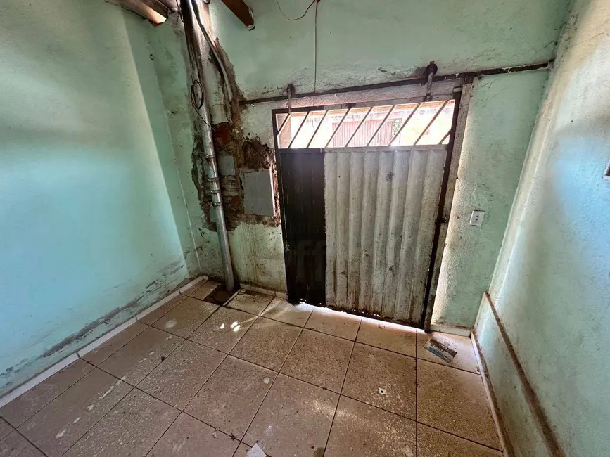 Foto 8 de Casa com 6 quartos à venda, 300m2 em Loteamento Guanabara, Anapolis - GO