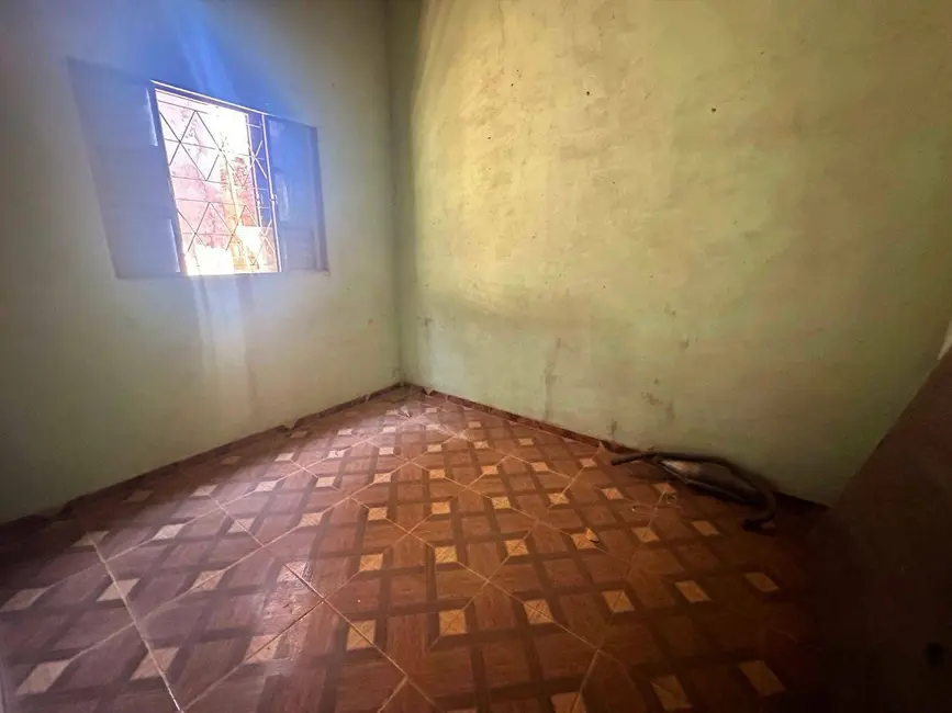 Foto 6 de Casa com 6 quartos à venda, 300m2 em Loteamento Guanabara, Anapolis - GO