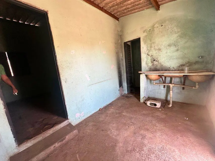 Foto 3 de Casa com 6 quartos à venda, 300m2 em Loteamento Guanabara, Anapolis - GO