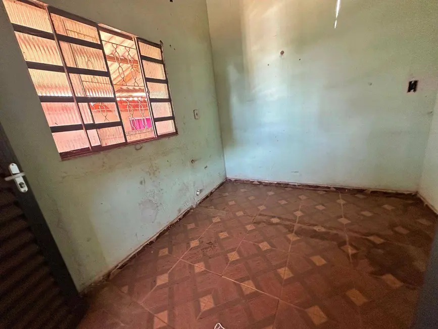 Foto 7 de Casa com 6 quartos à venda, 300m2 em Loteamento Guanabara, Anapolis - GO