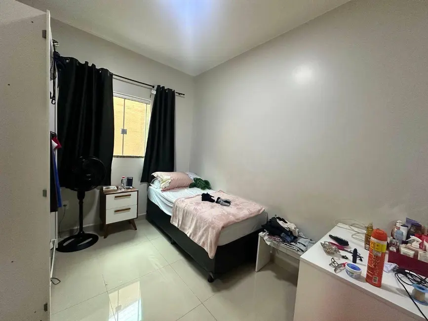 Casa com 3 quartos à venda, 150m2 em Residencial Flor do Cerrado, Anapolis - GO - imagem 9 Foto 9 de Casa com 3 quartos à venda, 150m2 em Residencial Flor do Cerrado, Anapolis - GO