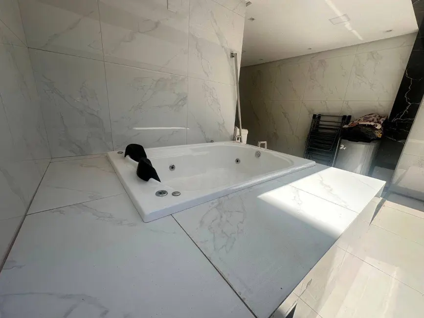 Foto 8 de Casa com 3 quartos à venda, 300m2 em Residencial Flor do Cerrado, Anapolis - GO