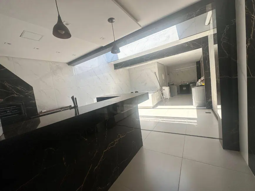 Foto 1 de Casa com 3 quartos à venda, 300m2 em Residencial Flor do Cerrado, Anapolis - GO