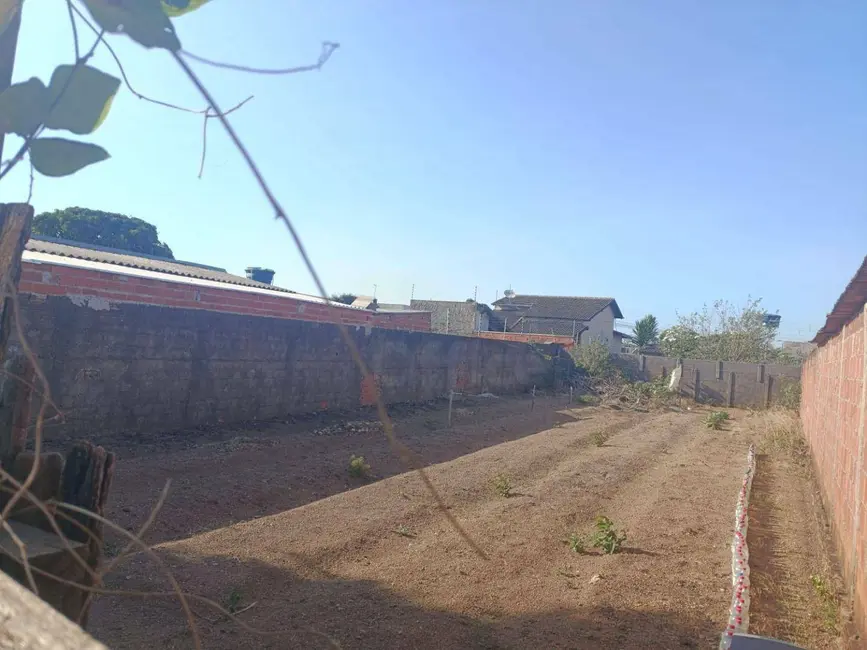 Foto 2 de Terreno / Lote à venda, 300m2 em Víviam Parque, Anapolis - GO