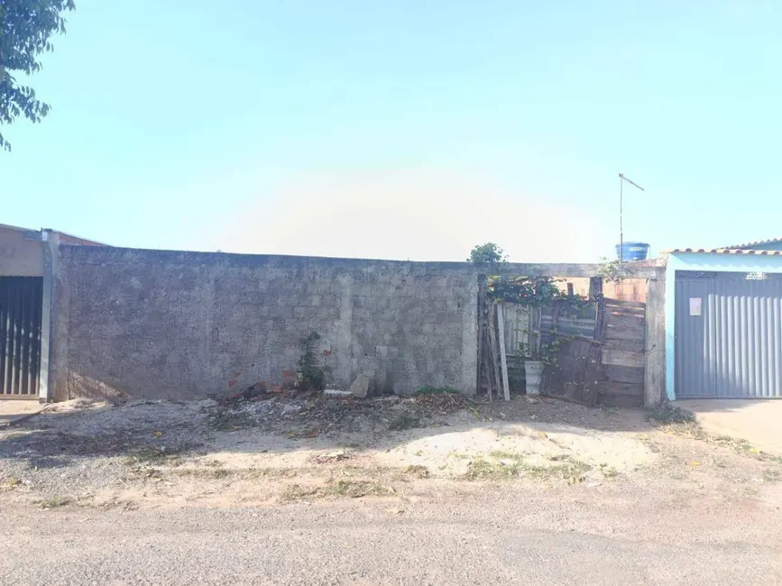 Foto 1 de Terreno / Lote à venda, 300m2 em Víviam Parque, Anapolis - GO