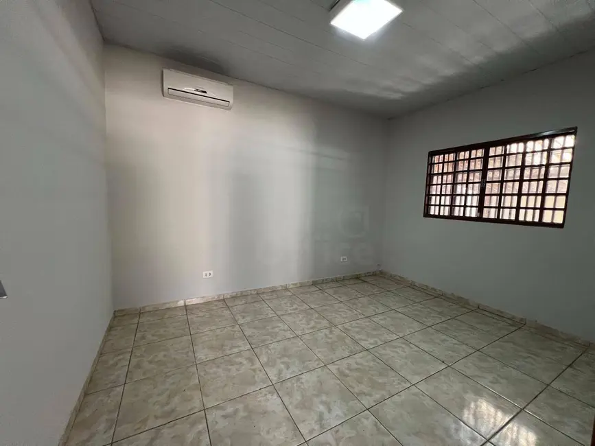 Foto 3 de Casa com 3 quartos à venda, 420m2 em Maracanã, Anapolis - GO