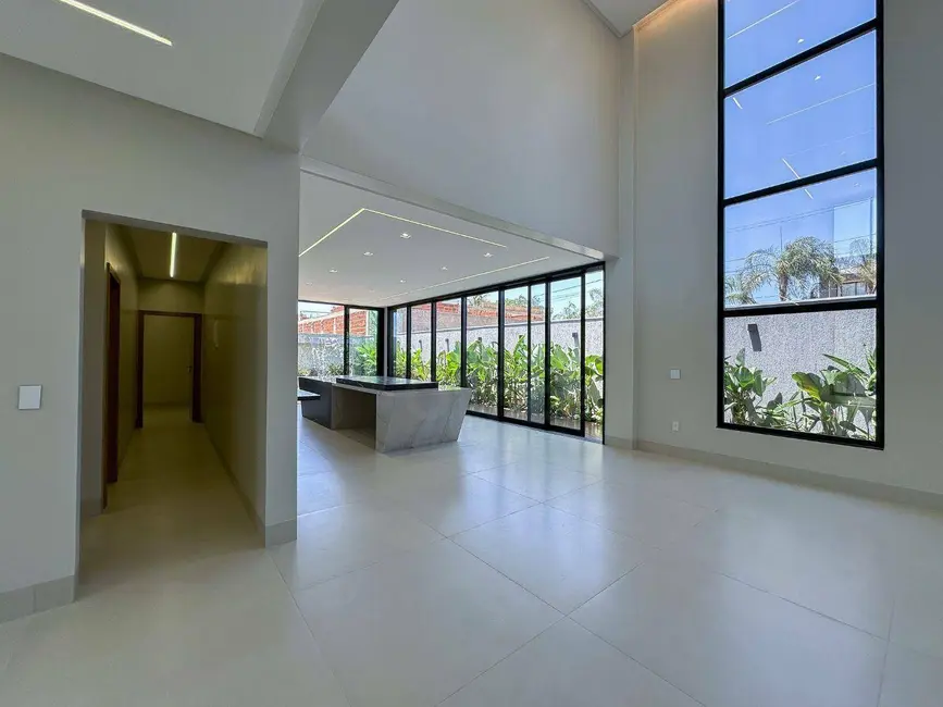 Foto 4 de Sobrado com 4 quartos à venda, 429m2 em Condomínio Residencial Grand Trianon, Anapolis - GO