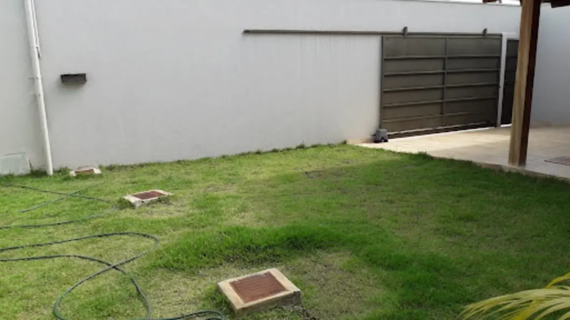 Foto 2 de Casa com 3 quartos à venda, 300m2 em Residencial Vale do Sol, Anapolis - GO