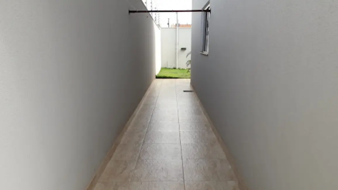 Foto 3 de Casa com 3 quartos à venda, 300m2 em Residencial Vale do Sol, Anapolis - GO