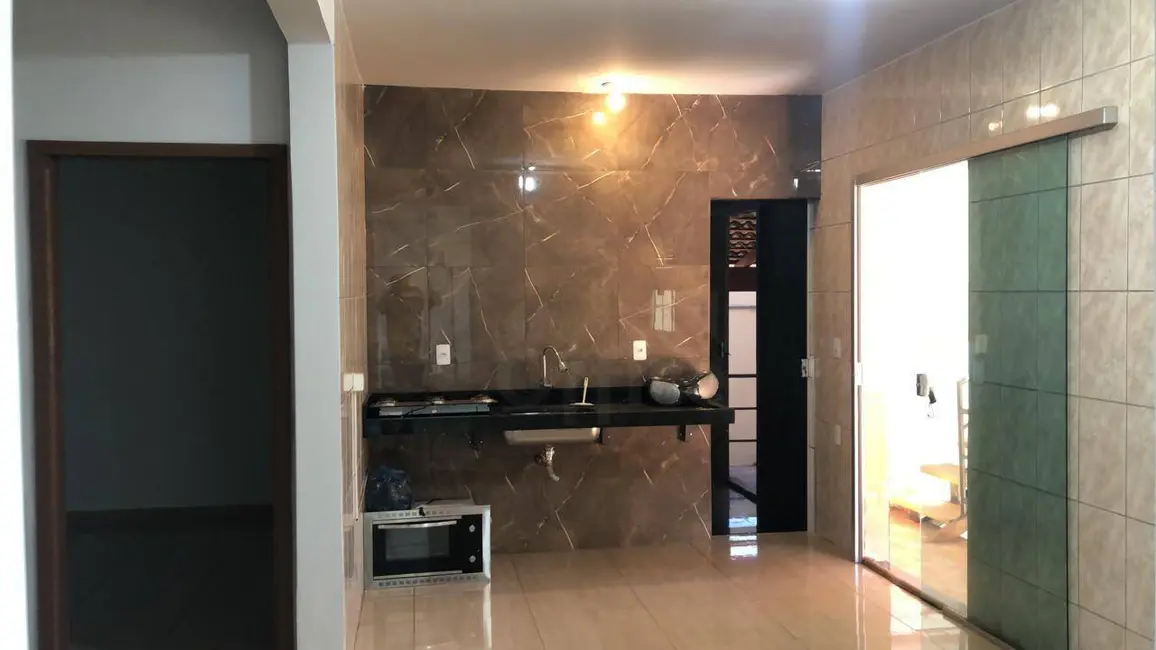 Sobrado com 3 quartos à venda, 170m2 em Anapolis - GO - imagem 7 Foto 7 de Sobrado com 3 quartos à venda, 170m2 em Anapolis - GO