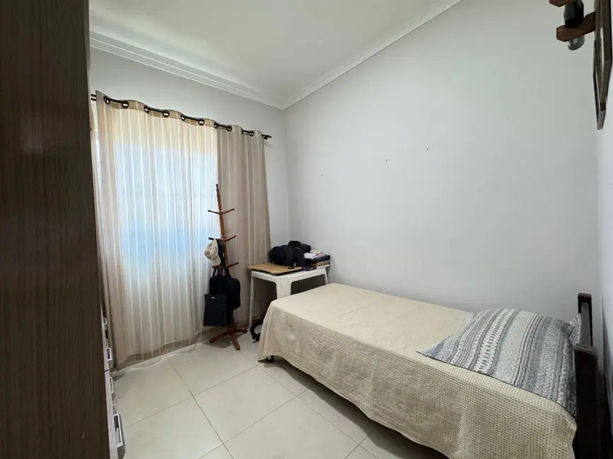 Casa com 3 quartos à venda, 188m2 em Parque dos Pirineus, Anapolis - GO - imagem 3 Foto 3 de Casa com 3 quartos à venda, 188m2 em Parque dos Pirineus, Anapolis - GO