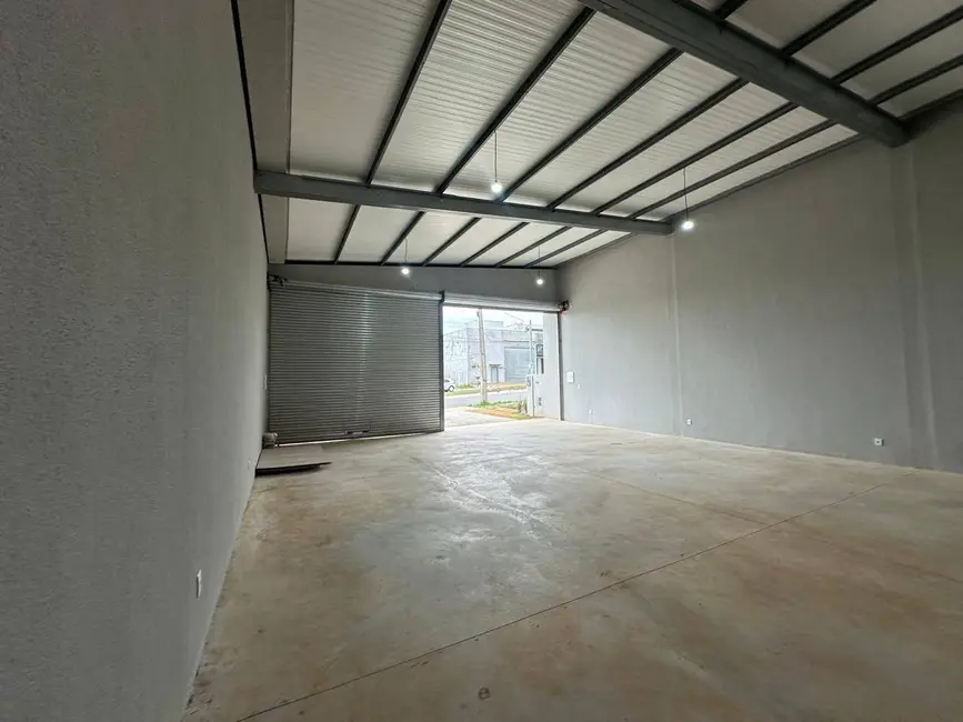 Armazém / Galpão à venda, 200m2 em Jardim Itália, Anapolis - GO - imagem 7 Foto 7 de Armazém / Galpão à venda, 200m2 em Jardim Itália, Anapolis - GO