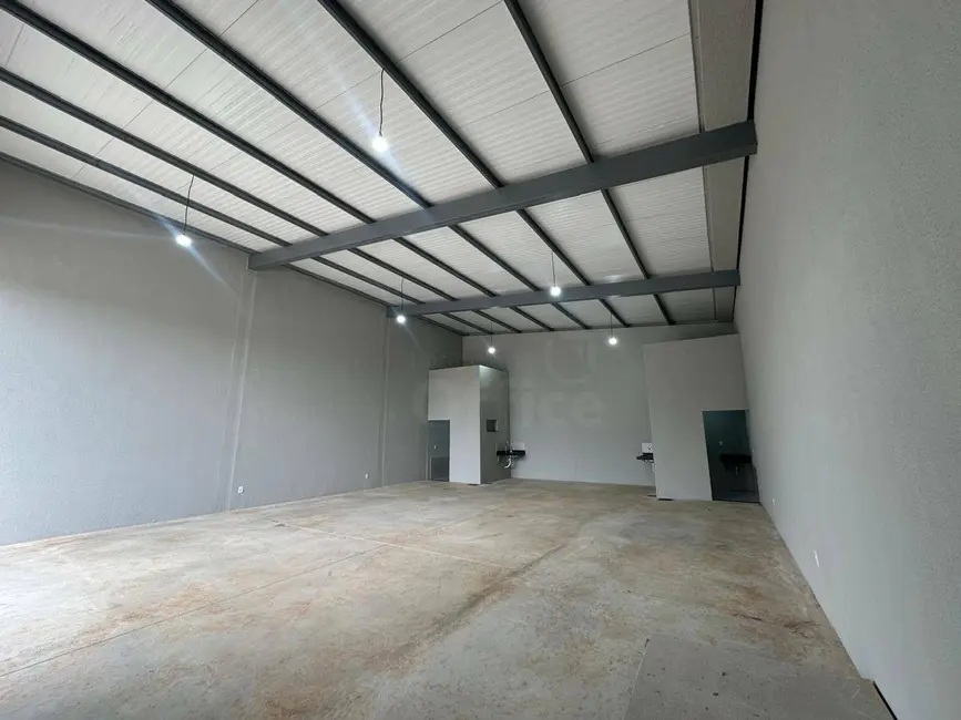 Armazém / Galpão à venda, 200m2 em Jardim Itália, Anapolis - GO - imagem 5 Foto 5 de Armazém / Galpão à venda, 200m2 em Jardim Itália, Anapolis - GO