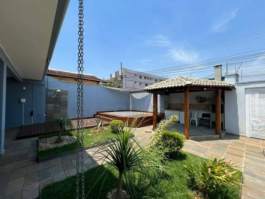 Foto 3 de Casa com 4 quartos para alugar, 500m2 em Jundiaí, Anapolis - GO