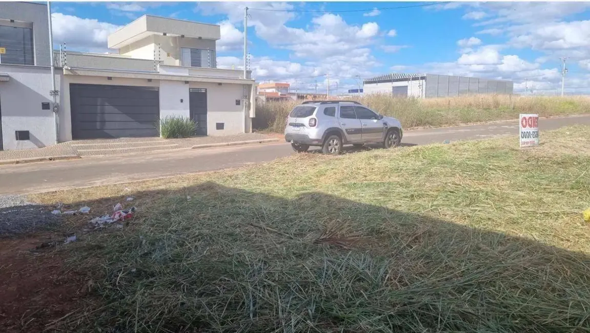 Foto 1 de Terreno / Lote à venda, 300m2 em Anapolis - GO