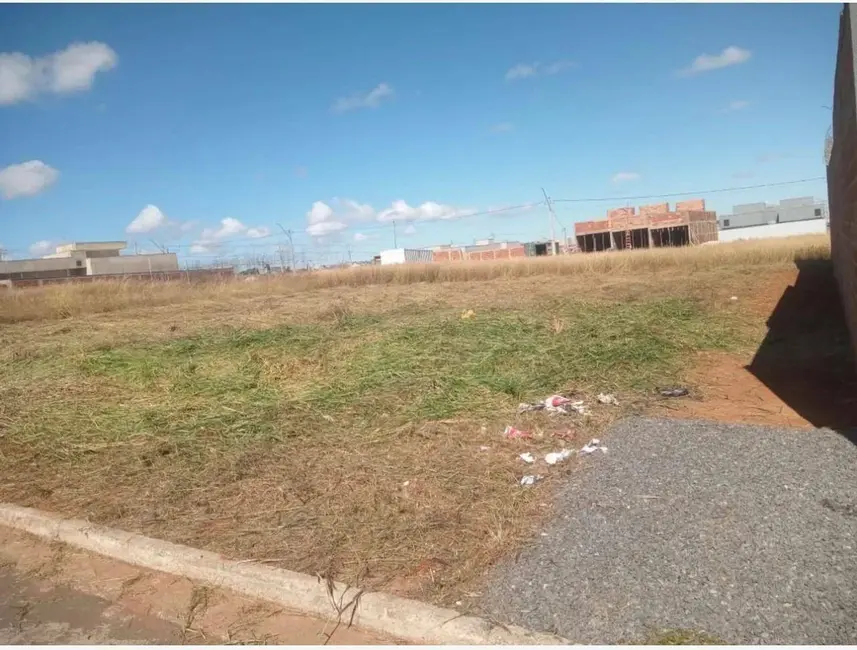 Foto 5 de Terreno / Lote à venda, 300m2 em Anapolis - GO