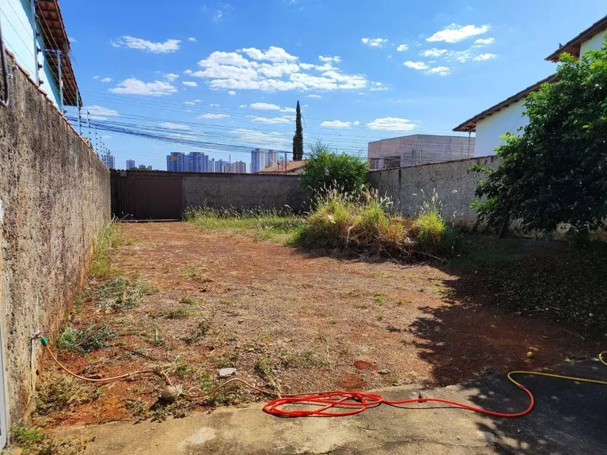 Foto 1 de Terreno / Lote à venda, 300m2 em Jardim Europa, Anapolis - GO