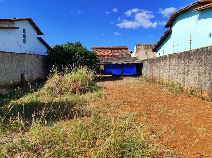 Foto 2 de Terreno / Lote à venda, 300m2 em Jardim Europa, Anapolis - GO