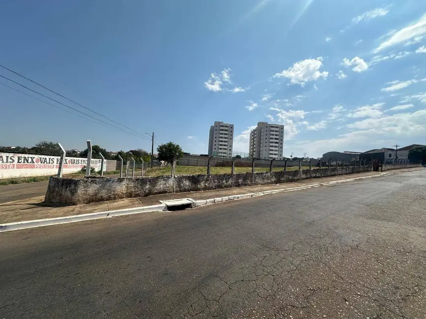 Sala Comercial à venda, 4300m2 em Setor Central, Anapolis - GO - imagem 4 Foto 4 de Sala Comercial à venda, 4300m2 em Setor Central, Anapolis - GO