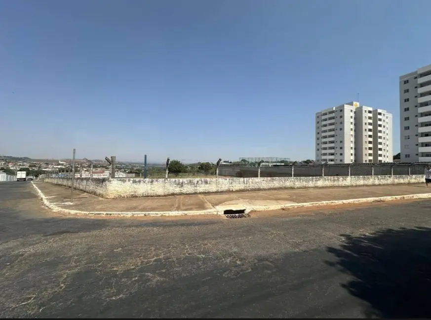 Sala Comercial à venda, 4300m2 em Setor Central, Anapolis - GO - imagem 1 Foto 1 de Sala Comercial à venda, 4300m2 em Setor Central, Anapolis - GO