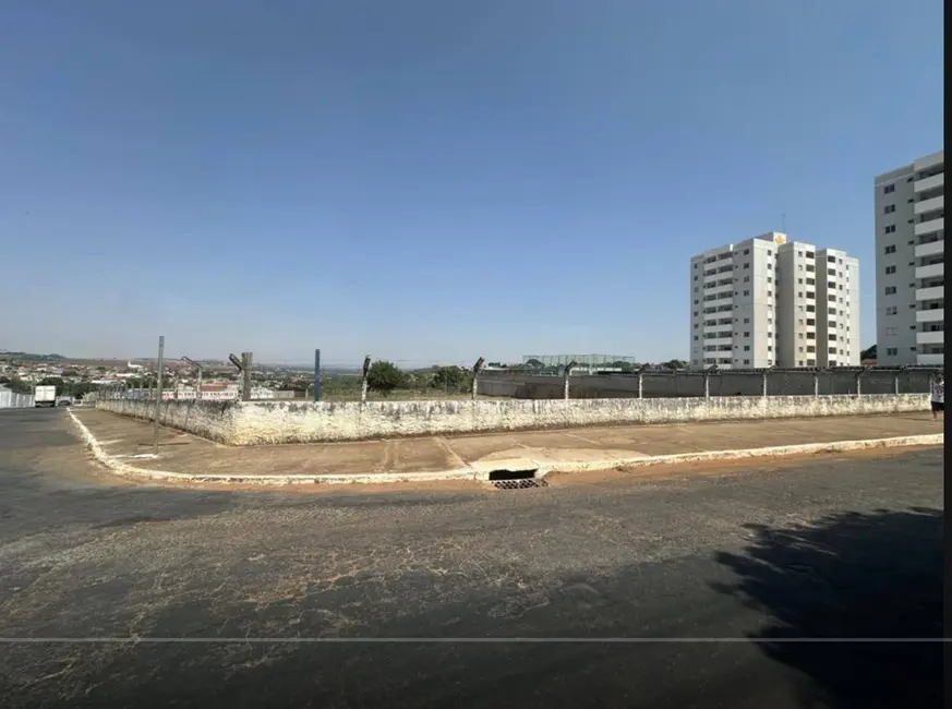 Sala Comercial à venda, 4300m2 em Setor Central, Anapolis - GO - imagem 6 Foto 6 de Sala Comercial à venda, 4300m2 em Setor Central, Anapolis - GO