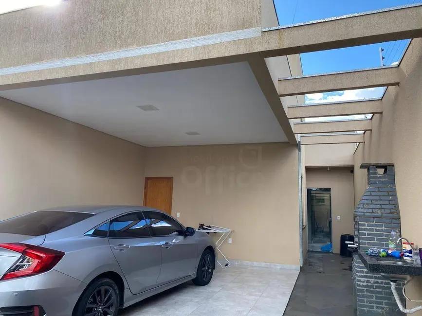 Casa com 3 quartos à venda, 150m2 em Anapolis - GO - imagem 2 Foto 2 de Casa com 3 quartos à venda, 150m2 em Anapolis - GO