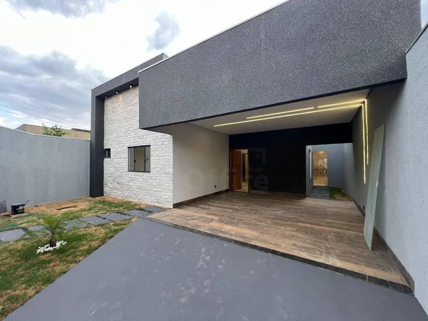 Casa com 3 quartos à venda, 200m2 em Jardim Itália, Anapolis - GO - imagem 1 Foto 1 de Casa com 3 quartos à venda, 200m2 em Jardim Itália, Anapolis - GO