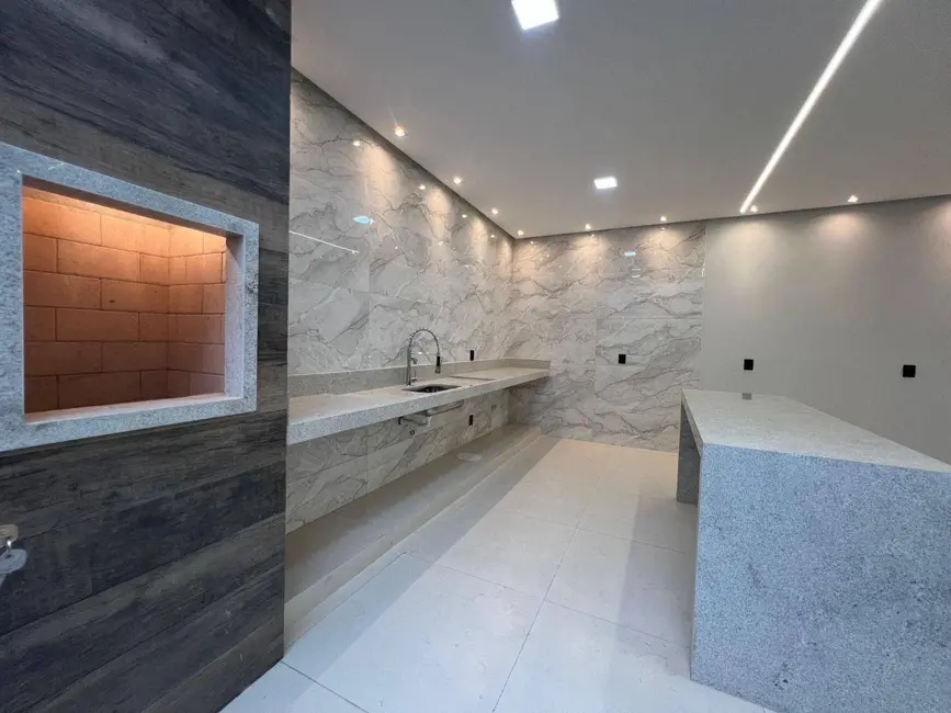 Casa com 3 quartos à venda, 200m2 em Jardim Itália, Anapolis - GO - imagem 6 Foto 6 de Casa com 3 quartos à venda, 200m2 em Jardim Itália, Anapolis - GO