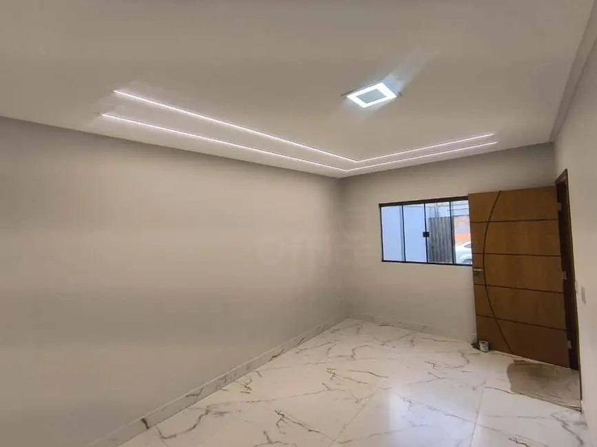 Casa com 3 quartos à venda, 200m2 em Residencial Flor do Cerrado, Anapolis - GO - imagem 3 Foto 3 de Casa com 3 quartos à venda, 200m2 em Residencial Flor do Cerrado, Anapolis - GO