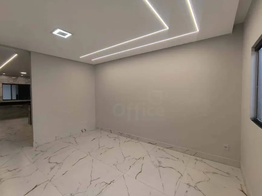 Casa com 3 quartos à venda, 200m2 em Residencial Flor do Cerrado, Anapolis - GO - imagem 4 Foto 4 de Casa com 3 quartos à venda, 200m2 em Residencial Flor do Cerrado, Anapolis - GO
