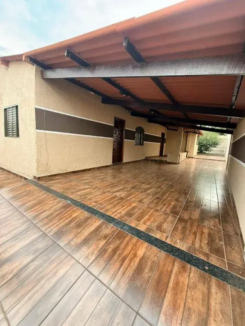 Casa com 3 quartos à venda, 360m2 em Paraíso, Anapolis - GO - imagem 1 Foto 1 de Casa com 3 quartos à venda, 360m2 em Paraíso, Anapolis - GO