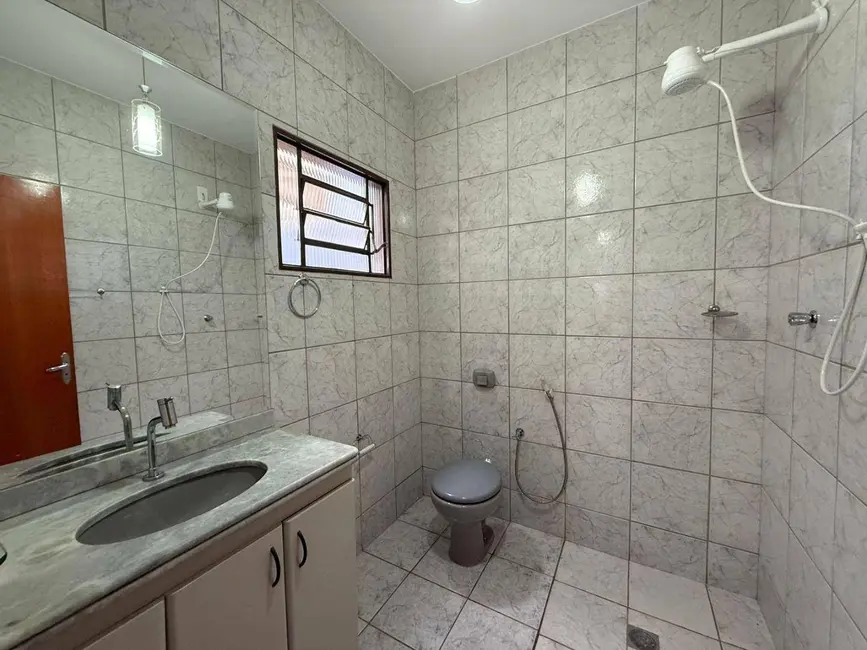 Casa com 3 quartos à venda, 220m2 em Jardim Ana Paula, Anapolis - GO - imagem 8 Foto 8 de Casa com 3 quartos à venda, 220m2 em Jardim Ana Paula, Anapolis - GO
