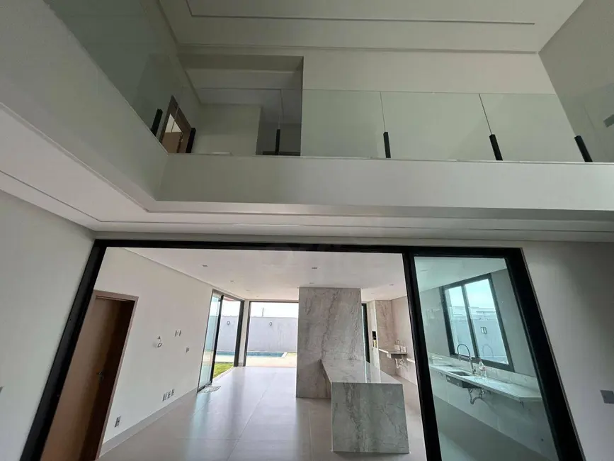 Sobrado com 4 quartos à venda, 420m2 em Condomínio Residencial Belas Artes, Anapolis - GO - imagem 3 Foto 3 de Sobrado com 4 quartos à venda, 420m2 em Condomínio Residencial Belas Artes, Anapolis - GO