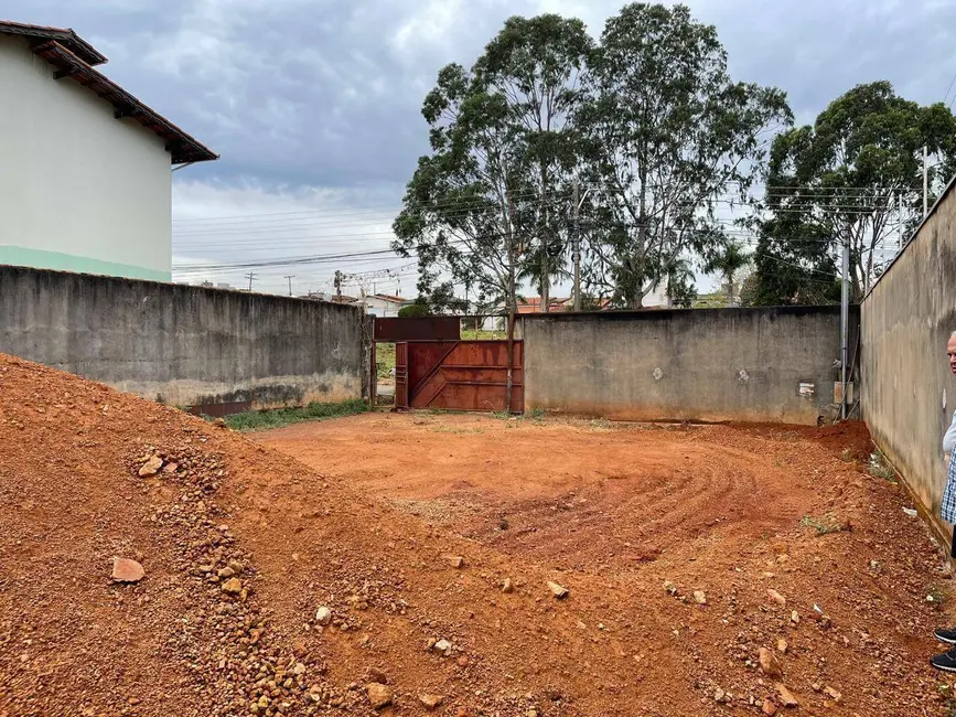 Foto 1 de Terreno / Lote à venda, 420m2 em Jardim das Samambaias, Anapolis - GO