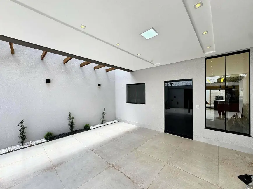 Foto 2 de Casa com 3 quartos à venda, 150m2 em Anapolis - GO