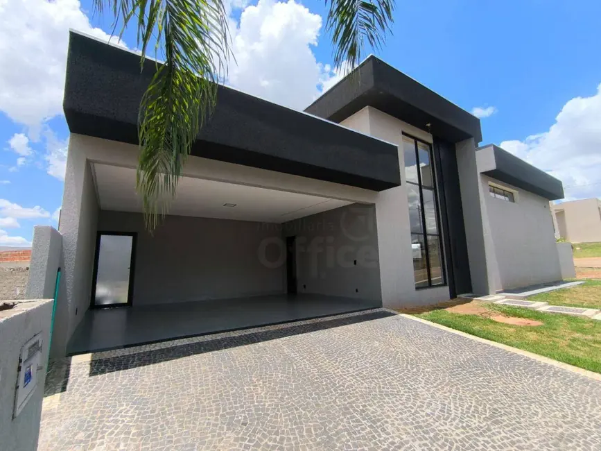 Foto 1 de Casa de Condomínio com 3 quartos à venda, 360m2 em Anapolis - GO