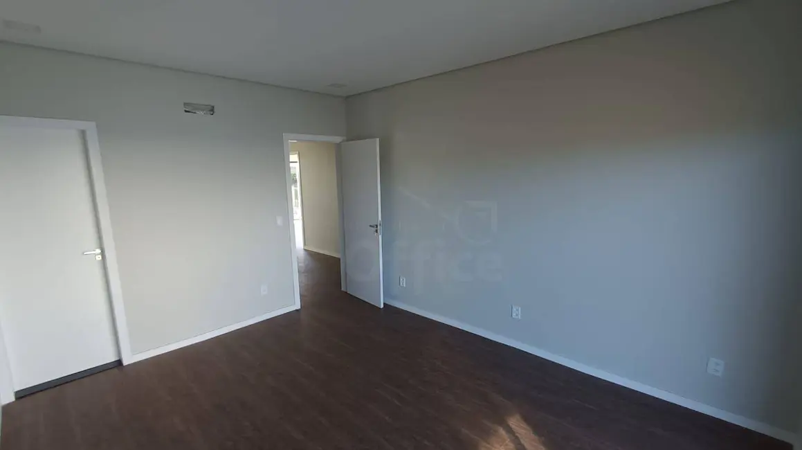 Casa com 3 quartos à venda, 360m2 em Anapolis - GO - imagem 5 Foto 5 de Casa com 3 quartos à venda, 360m2 em Anapolis - GO