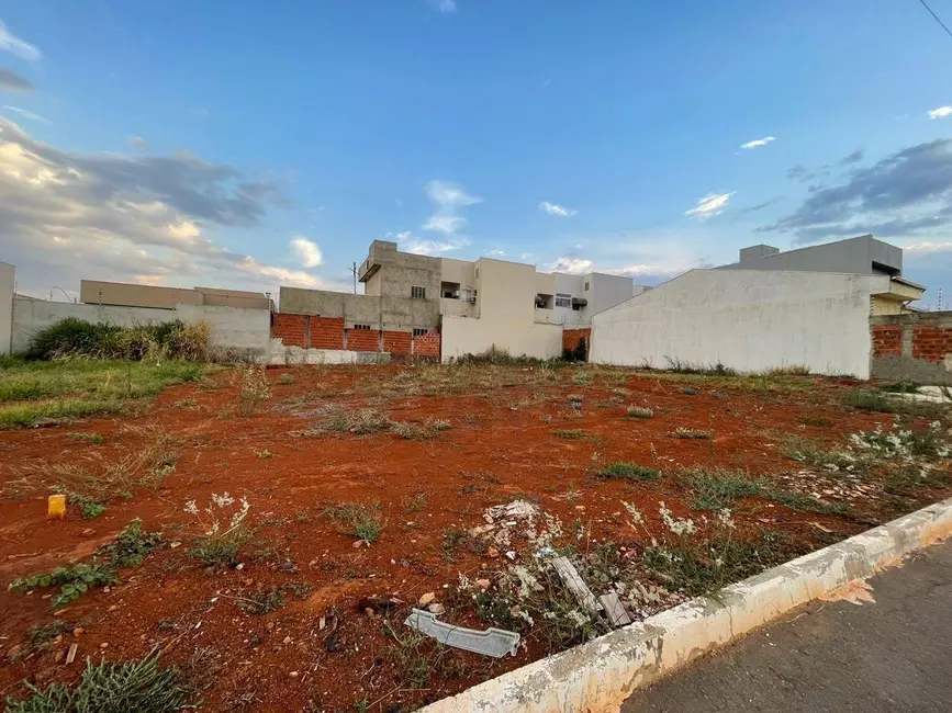 Foto 2 de Terreno / Lote à venda, 300m2 em Residencial Cerejeiras, Anapolis - GO