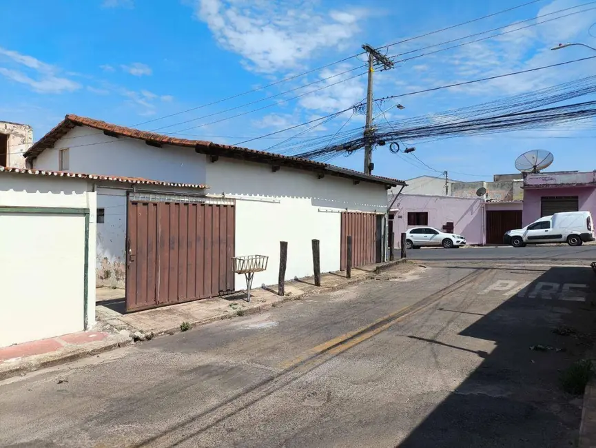 Foto 1 de Casa com 3 quartos à venda, 360m2 em Vila Formosa, Anapolis - GO