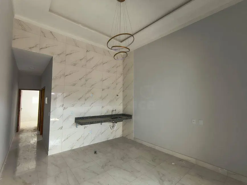 Foto 2 de Casa com 2 quartos à venda, 100m2 em Residencial Cidade Industrial, Anapolis - GO
