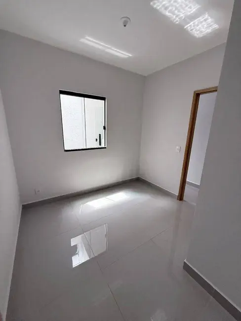 Foto 7 de Casa com 2 quartos à venda, 96m2 em Jardim Luzitano, Anapolis - GO